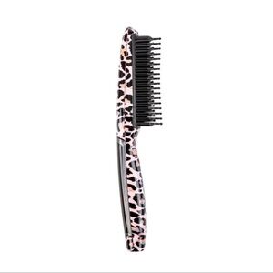 ✨ NEW Calista TrianglPro Heated Detailer Brush – Smooth, Volumize & Style ✨